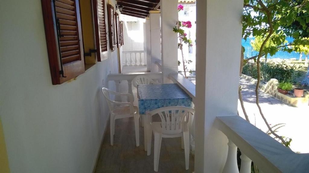 לפקימי Ionio Apartments מראה חיצוני תמונה
